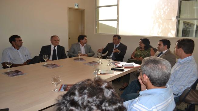 Reunião na AMVI 